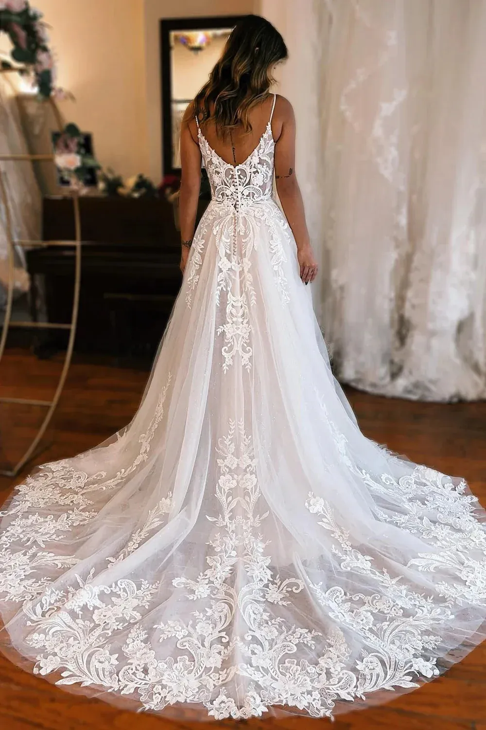 A-line Off-the-shoulder Rustic Vintage Lace Wedding Dresses Sweep Train Bridal Gowns lpk140