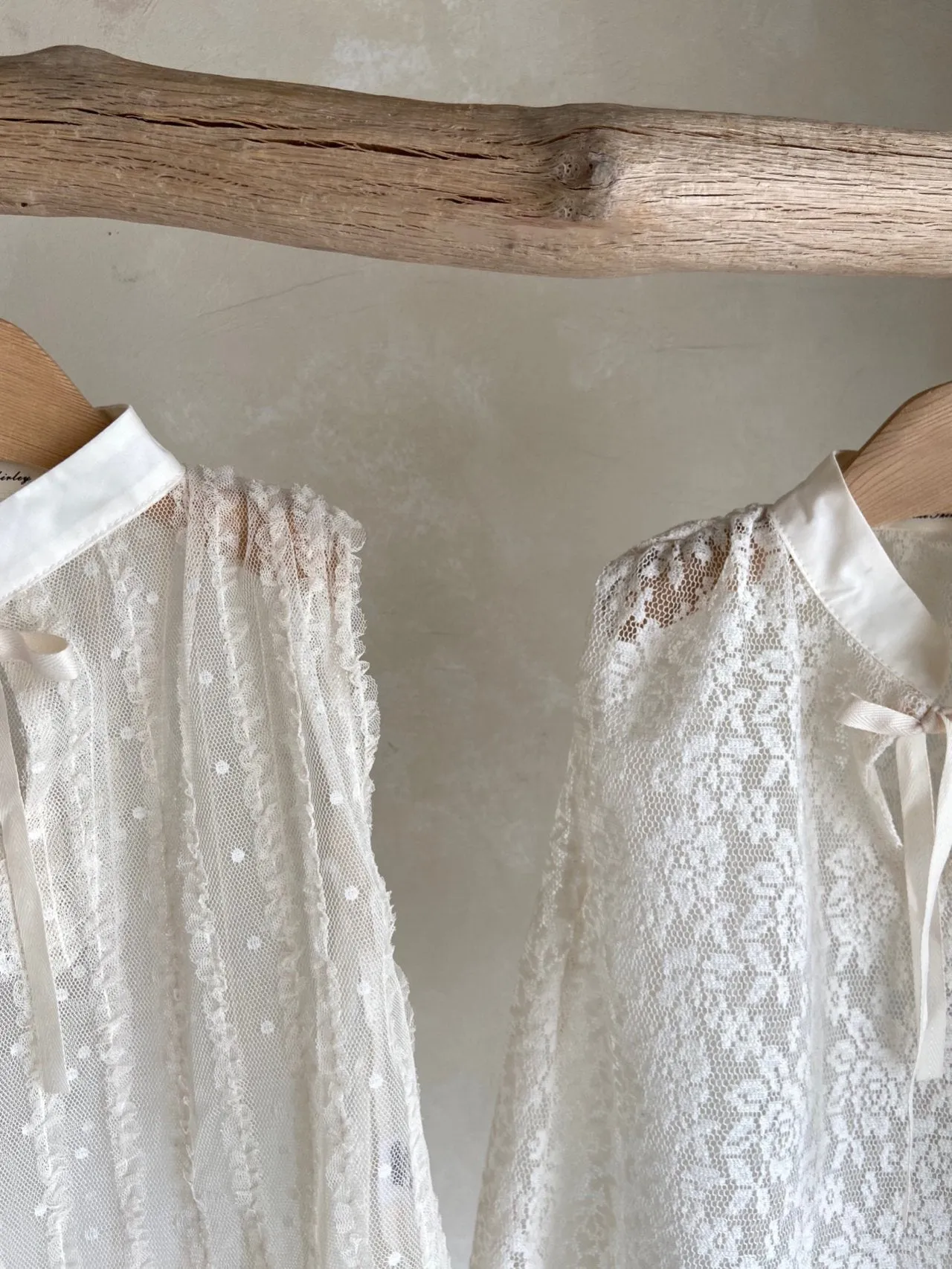 Molly Lace Vest _2 Types