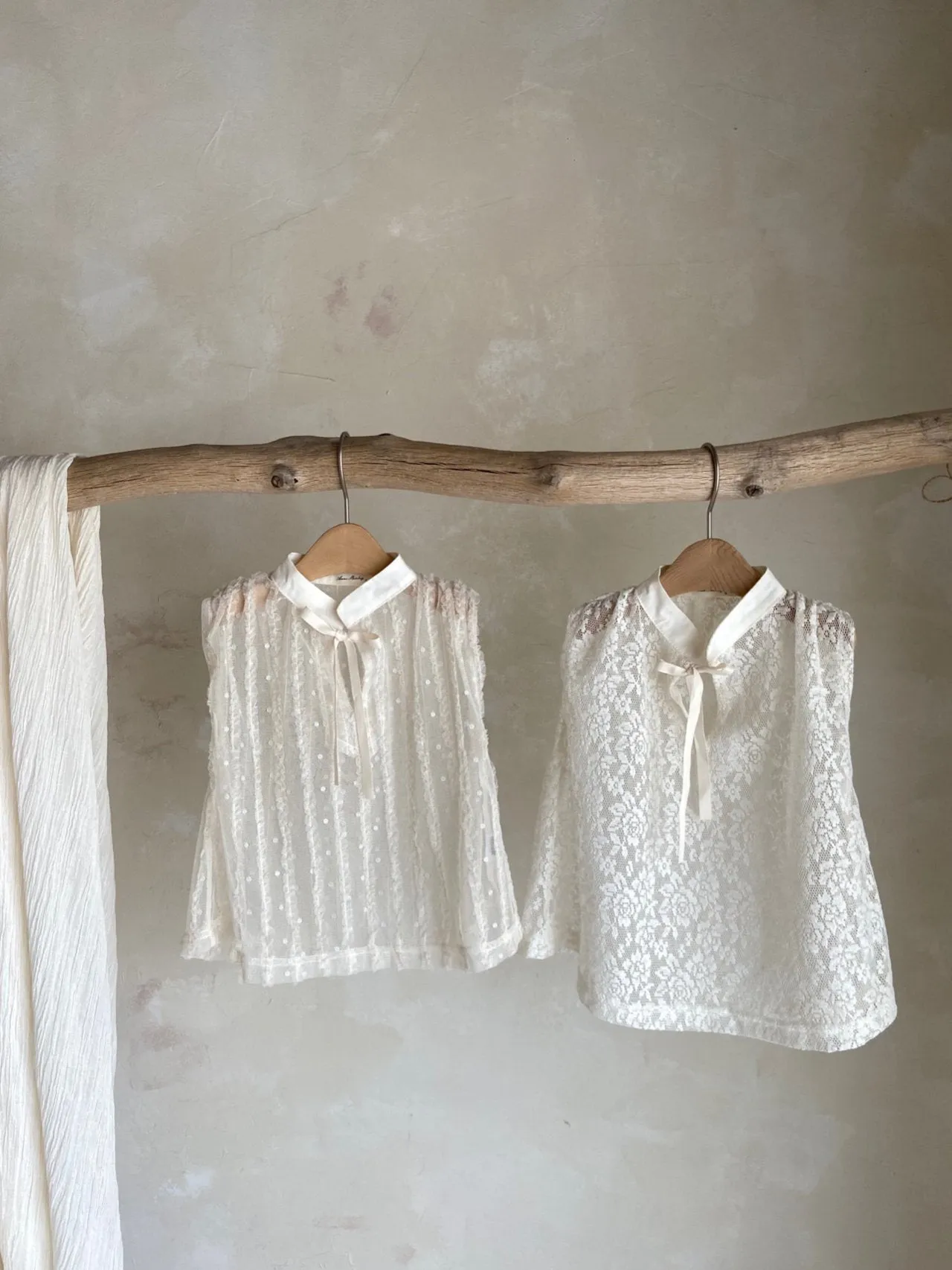 Molly Lace Vest _2 Types